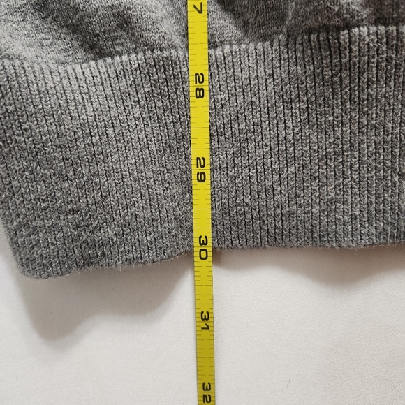 Old Navy Gray & Orange Argyle Vneck Sweater - Picture 10 of 10